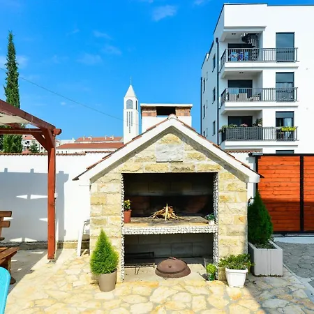 Holiday Kiara With Pool Holiday home Zadar