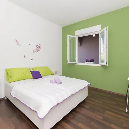 Holiday Kiara With Pool Vakantiehuis Zadar